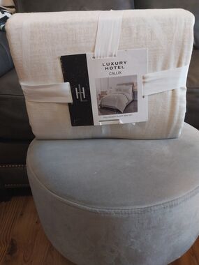 Luxury Hotel Cream Duvet Set